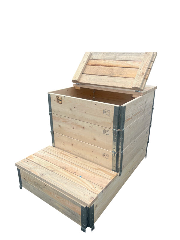 Composteur couvercle ouvert